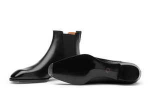 BLACK ANKLE CHELSEA BOOT